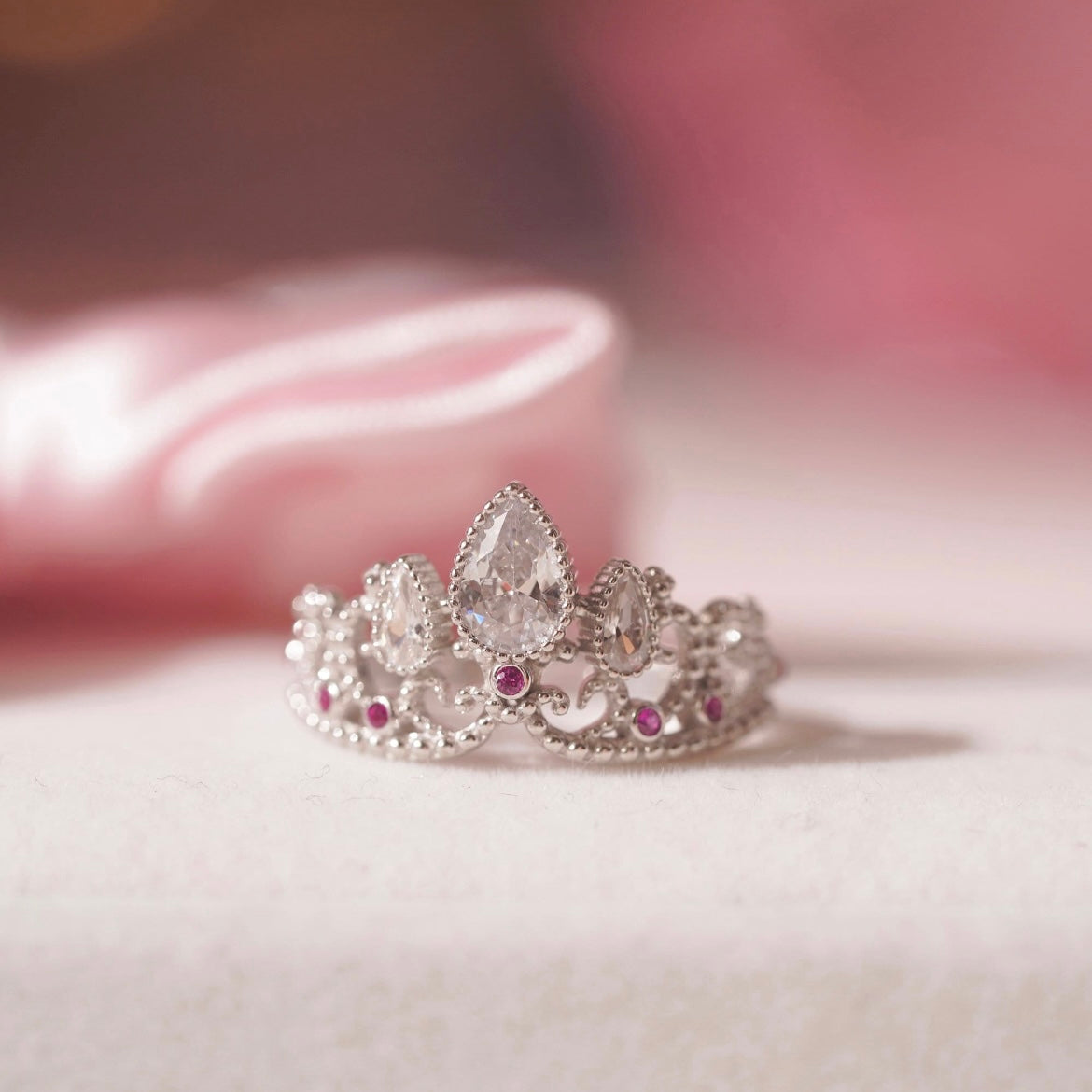 Adjustable Rapunzel Ring